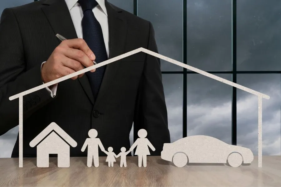 How to Choose the Right Insurance: Essential Tips
